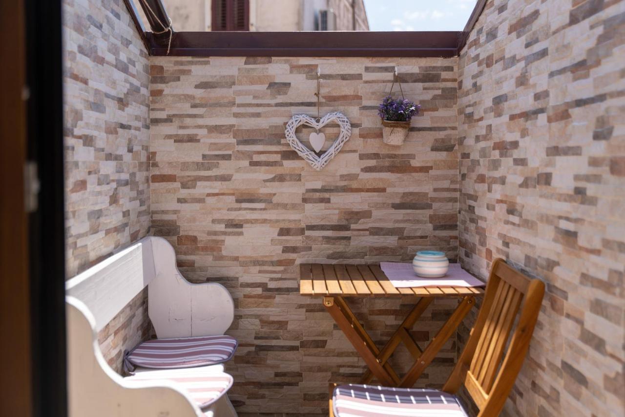 Relax In 2 Bedroom App In Old Town W/Ac And Wifi Rovinj Exterior photo